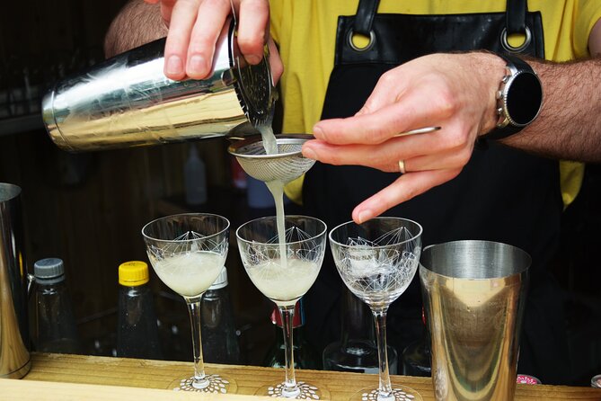 1-Hour Cocktail Masterclass Experience in Dublin - The distillery story and equipment