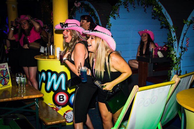 2 Hour in Benidorm Nightlife and Party Access - Karaoke, bingo and the art of joining in