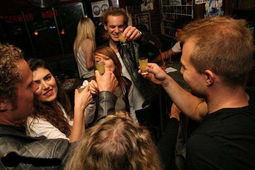 4-Hour Shanghai Pub Crawl (bars & nightclub hopping) - Practical advice before you book