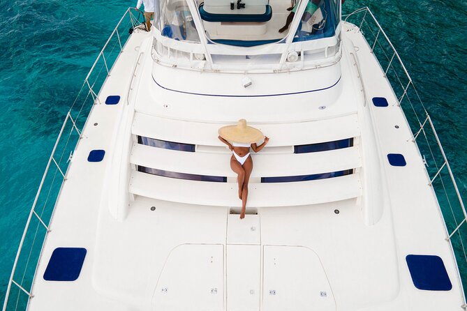 4hr Private Luxury Yacht with Snorkeling, DJ, Bar, Food - Setting sail from Montego Bay Yacht Club