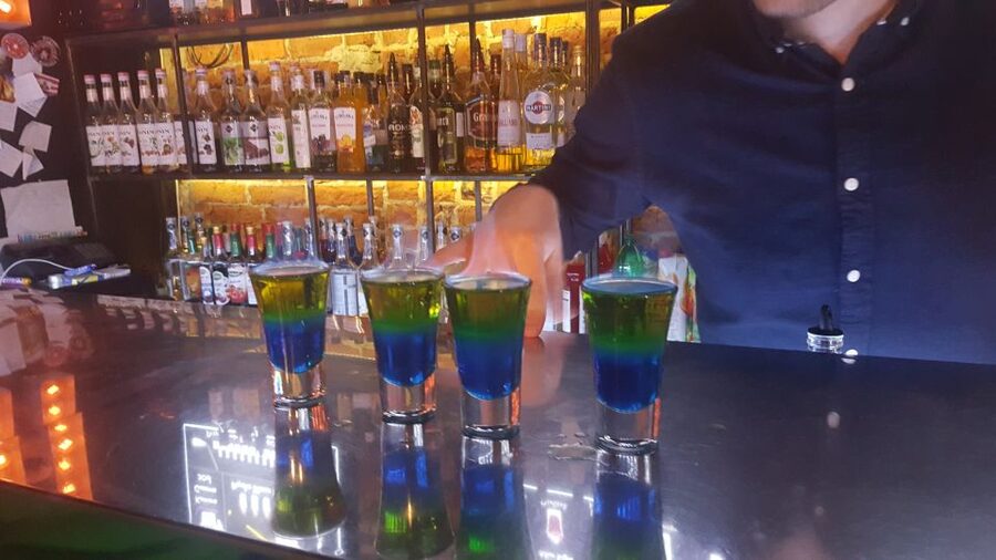 6-10 Vodka Shots Private Tasting Tour at Best Warsaw Bars - The four-hour route: ten shots with Polish food