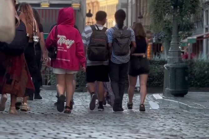 Afternoon Tipsy Tour with Cocktails & Chocolates in Brussels - Timing, group size, and booking advice