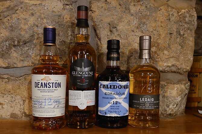 Afternoon Whisky Tasting in a Traditional Edinburgh Bar - A first taste of Scotch at The Jolly Judge