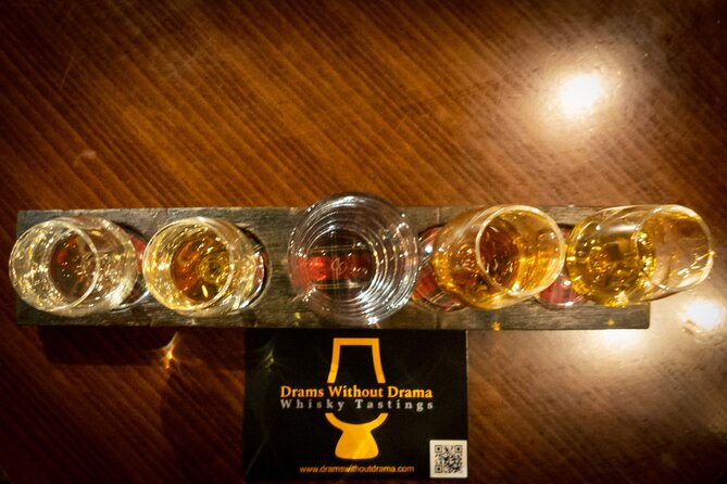 Afternoon Whisky Tasting in a Traditional Edinburgh Bar - Neil’s 25 years of whisky experience