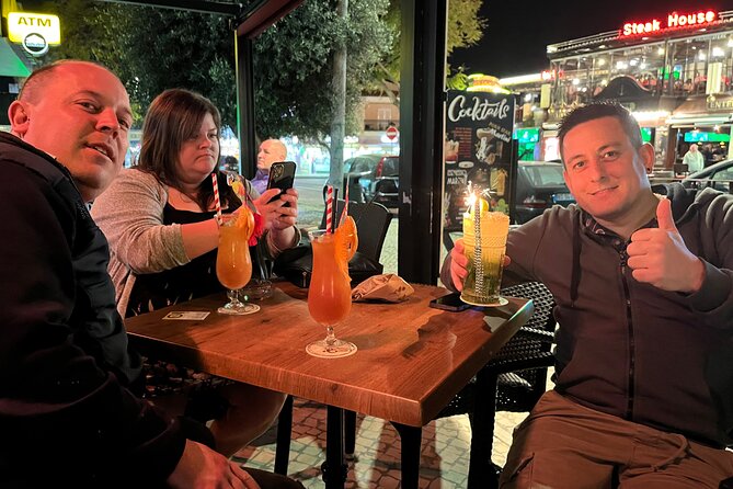 Albufeira PRIVATE Night Tour with Cocktails & Drinks - Stop one: Centro Histórico de Albufeira