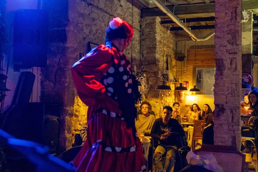 Alicante: Fusion Flamenco Show and Gastronomy at Blacky Bar - What the Blacky Bar evening is really like