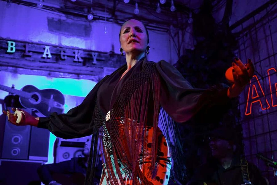 Alicante: Fusion Flamenco Show and Gastronomy at Blacky Bar - Booking, cancellation, and practical details