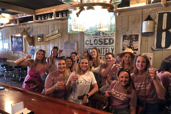 All-Inclusive Nighttime Pub Crawl - Guides are the key variable