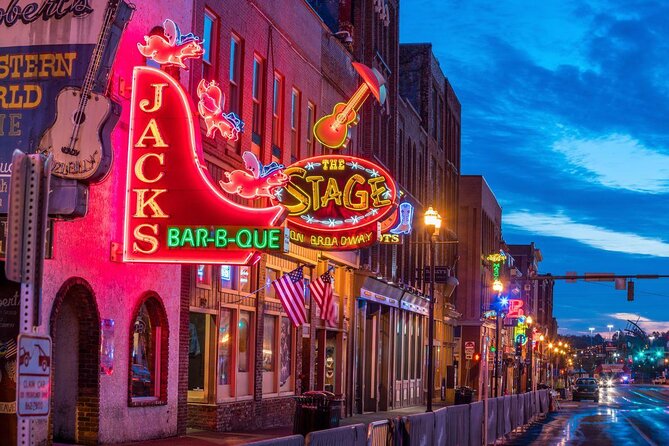 All-Inclusive Pub Crawl with Moonshine, Cocktails, and Craft Beer - Why this crawl works for a first night in Nashville