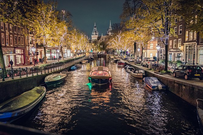 Amsterdam 2-Hour Evening Cruise With Live Guide and Bar - Why Amsterdam is especially good after dark