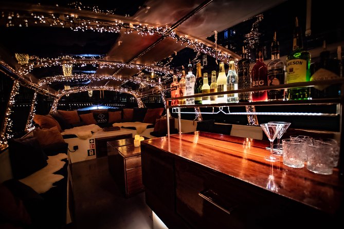 Amsterdam 2-Hour Evening Cruise With Live Guide and Bar - From the canal ring to the Stopera