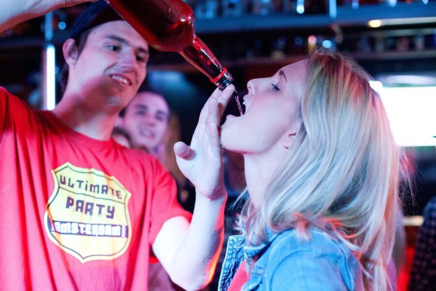 Amsterdam: City Center Bar Crawl and Nightlife Experience - Finishing at one of Amsterdam’s larger clubs