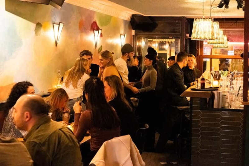 Amsterdam: Cocktail Workshop with Welcome Drink - Shaking, muddling, and garnishing your own drinks