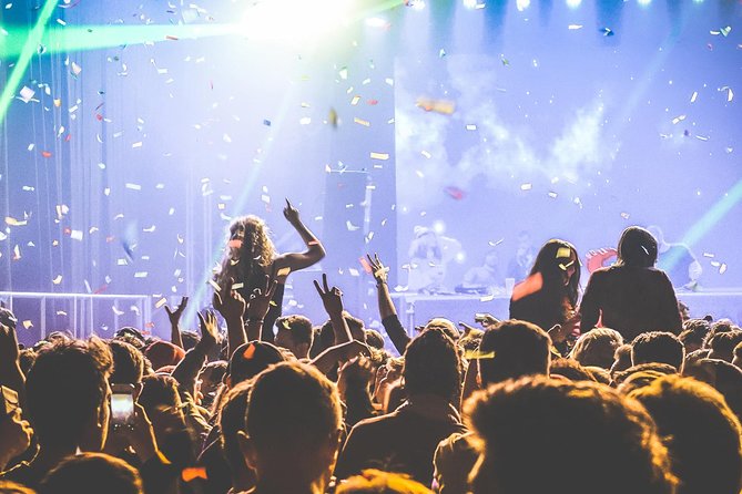 Amsterdam Nightlife Ticket & Canal Cruise - Suprise Bar, Ibiza Lounge, and Club Smokey