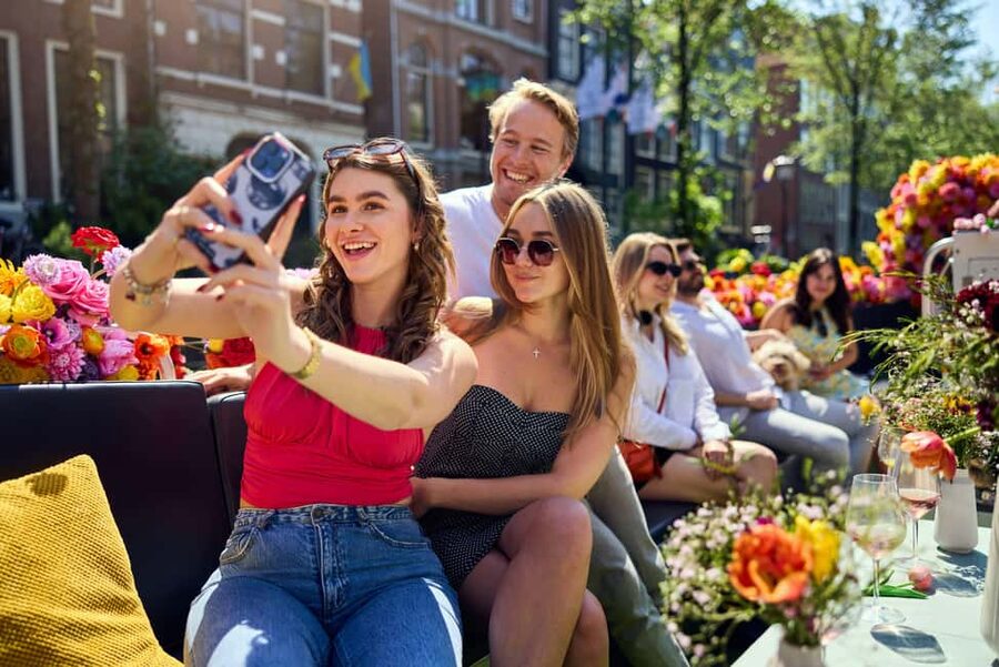 Amsterdam: The Original Flower Boat with Local Guide and Bar - Drinks, photos, and the open-air setup