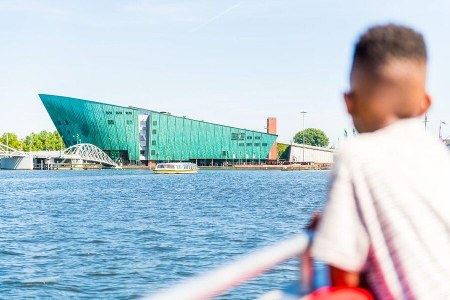 Amsterdam: Traditional Canal Cruise with Bar on Board - Anne Frank House from the water