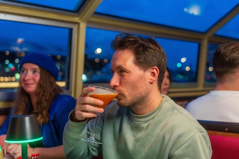 Amsterdam: Unlimited Cocktails Cruise on the Canals - The route from Damrak to the Amstel