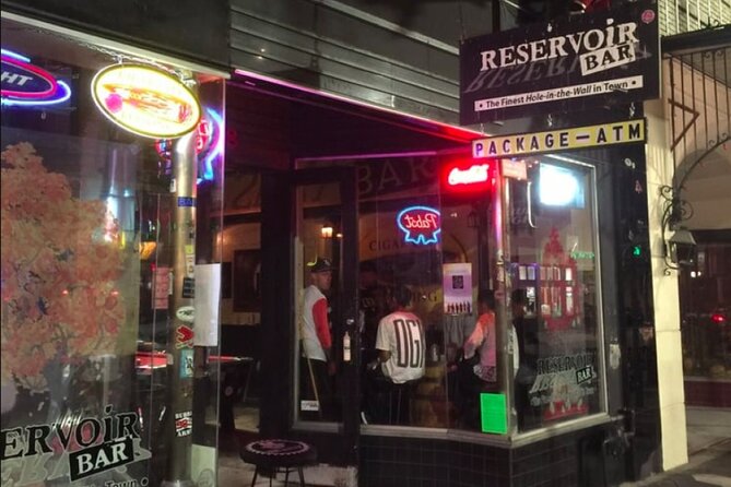 An Epic Bar Hunt: Tampa Takeover Bar Crawl - Key points at a glance