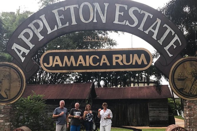 Appleton Rum Factory, Ys Falls, Black River Safari, Floyd’s Pelican Bar - Floyd’s Pelican Bar over open water