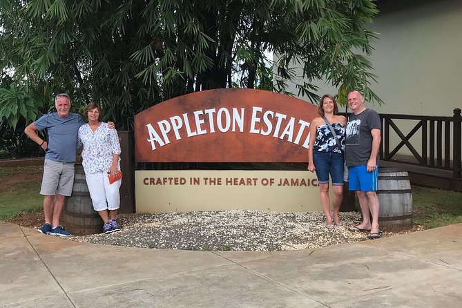 Appleton Rum Factory, Ys Falls, Black River Safari, Floyd’s Pelican Bar - The road time is part of the bargain