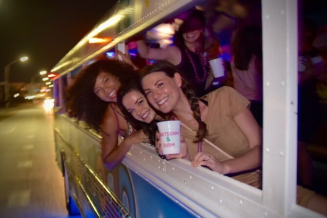 Aruba Nightlife and Barhopping on Chogogo Party Bus - Stop two and the changing nightlife route