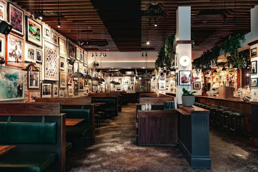 Austin: Best Bars and Bats 3-Hour Guided Tour - Congress Avenue adds the city story