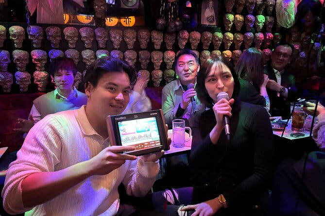 Authentic Japanese Karaoke Bar Hopping in Tokyo Night - The first hour: dinner and drinks at a local izakaya