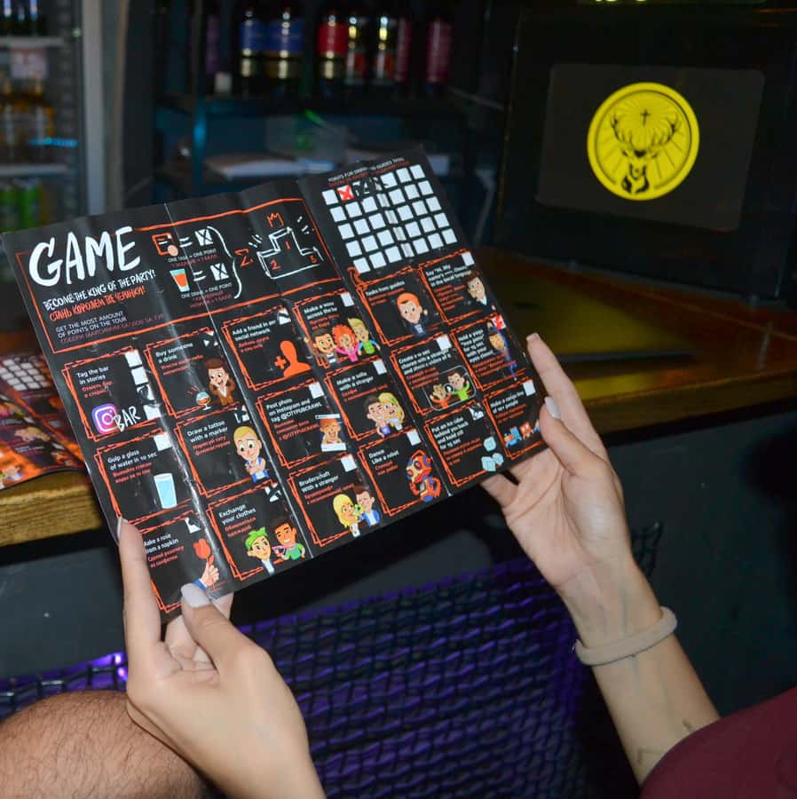 Baku: Guided Bar Crawl with Shots and Nightclub Entry - Four bars, four chances to find your Baku evening
