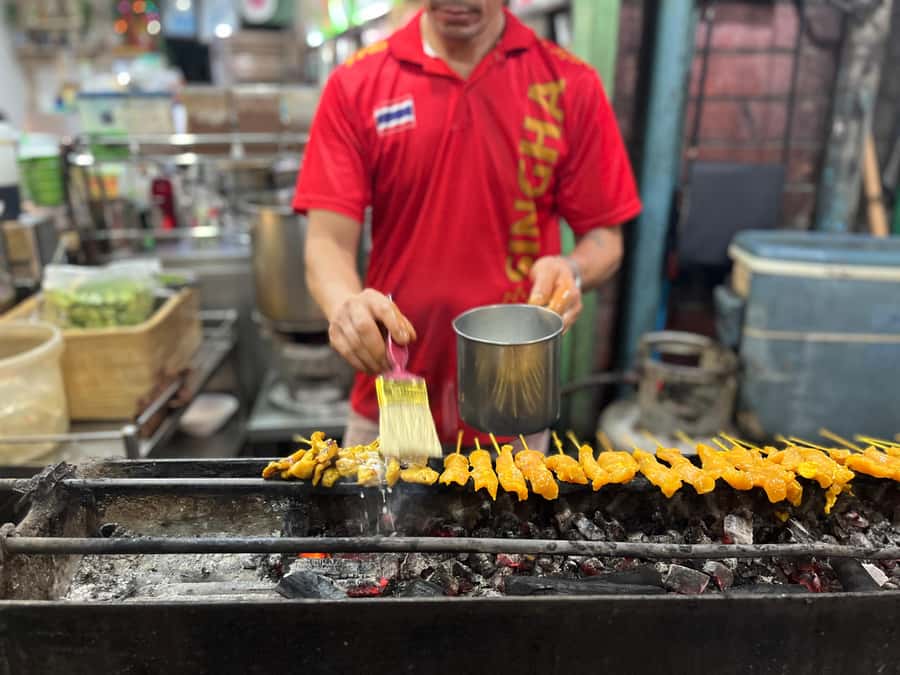 Bangkok Bar Hopping Tour in Siam - Phaya Thai offers a less polished night out