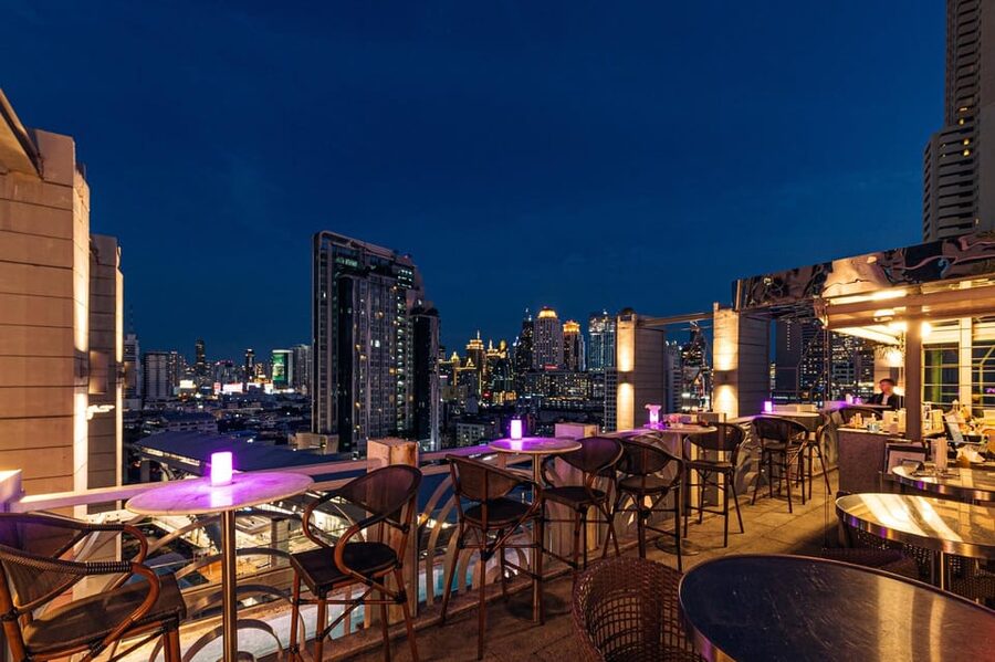 Bangkok: Barracuda Rooftop Bar Akara Hotel - Who will enjoy Barracuda Rooftop Bar most?