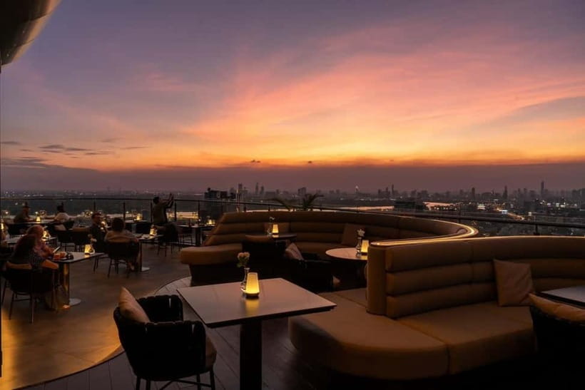 Bangkok: Cielo Sky Bar & Restaurant Rooftop - What the ratings tell you about the experience