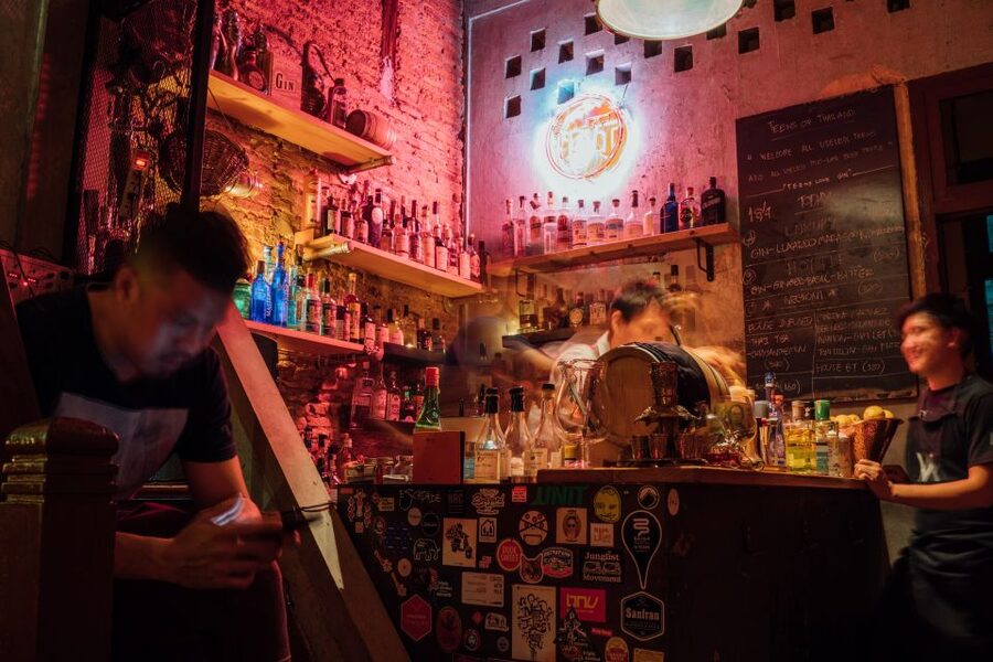 Bangkok: Guided Bar Hopping Night Tour with Private Option - The route is useful, but the guide matters