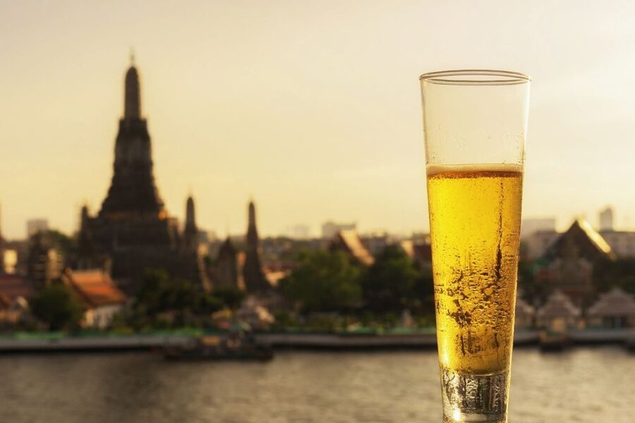 Bangkok: Historical Temples Tour & Hidden Bar at Sunset - Crossing toward Wat Kalayanamitr