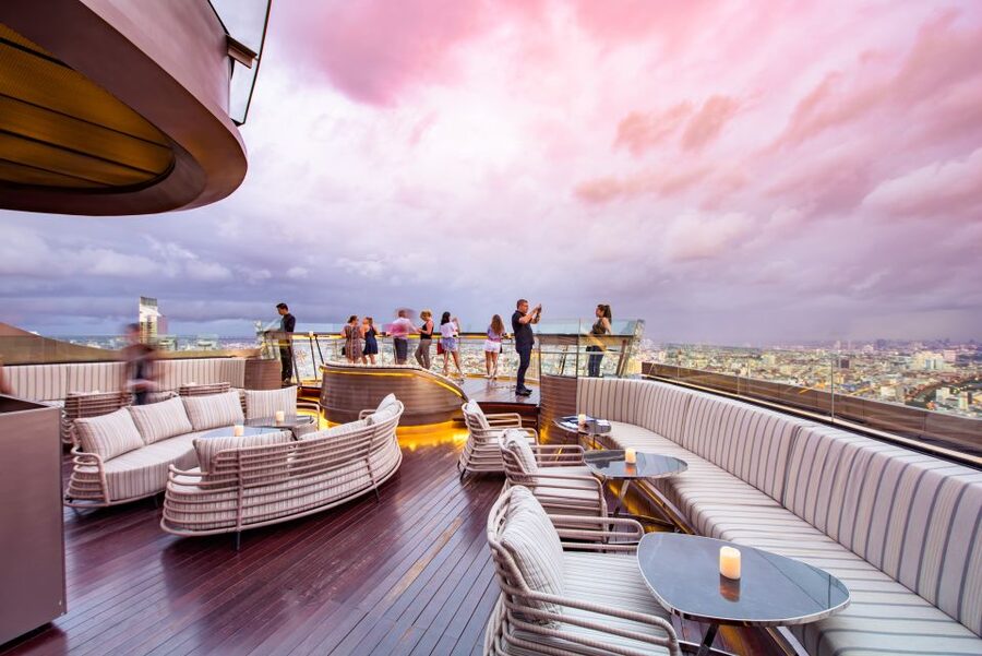 Bangkok: Lebua Rooftop Bar Reservation & Round-Trip Transfer - The best time to arrive at Lebua