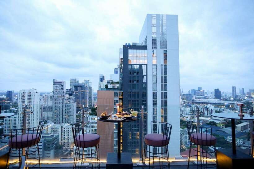 Bangkok: Mojjo Rooftop Lounge & Bar Food & Beverage Package - What is not included