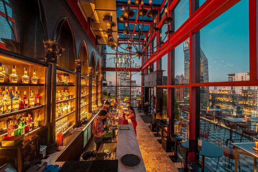 Bangkok: Mojjo Rooftop Lounge & Bar Food & Beverage Package - What the food package adds