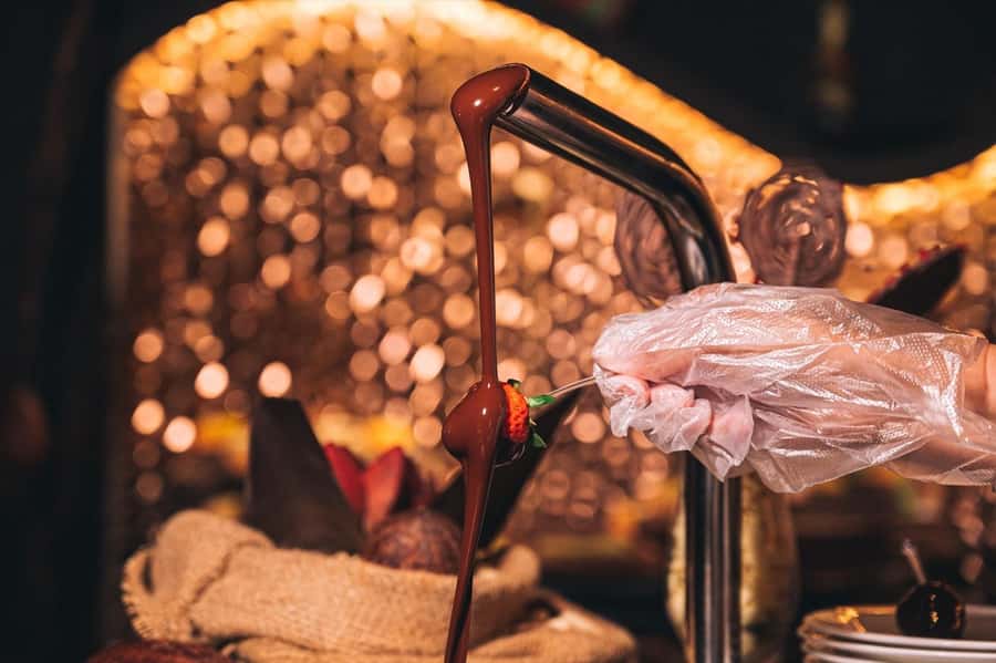 Bangkok: Red Sky 57th Floor COCOA XO Bar - Service, celebrations, and the mood of the room