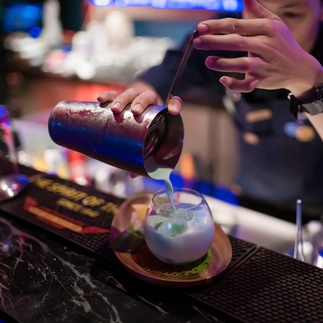 Bangkok: RedSquare Rooftop Bar at Novotel Sukhumvit 4 - Food Choices That Make This More Than a Photo Stop
