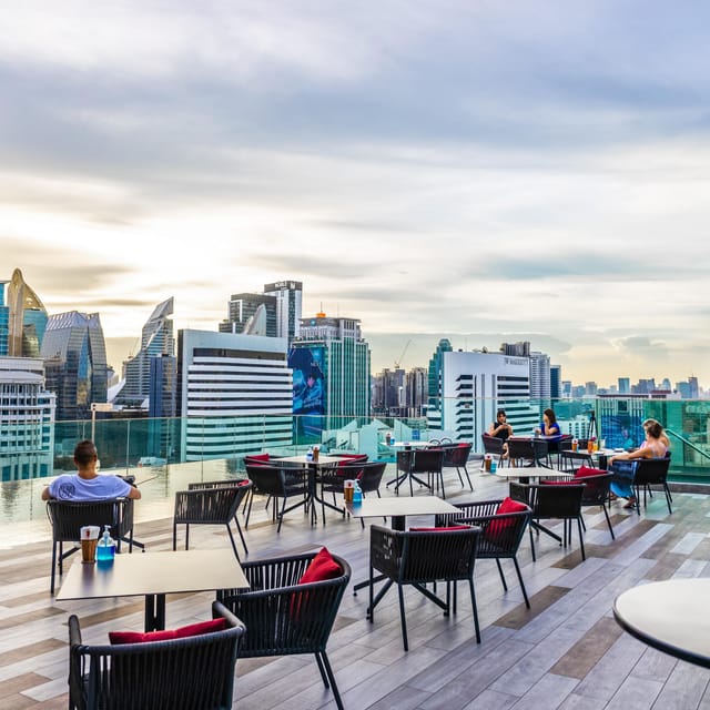 Bangkok: RedSquare Rooftop Bar at Novotel Sukhumvit 4 - What Your 90 Minutes Includes