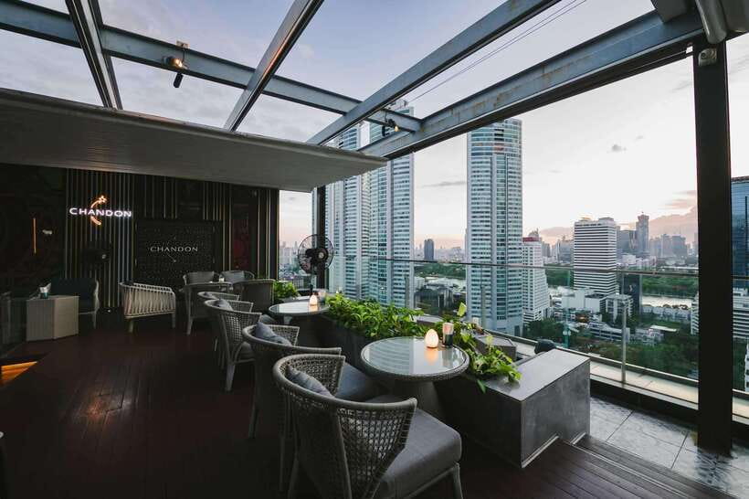 Bangkok: Sky on 20 Rooftop Bar With Free Flow Drinks - What your 90 minutes looks like
