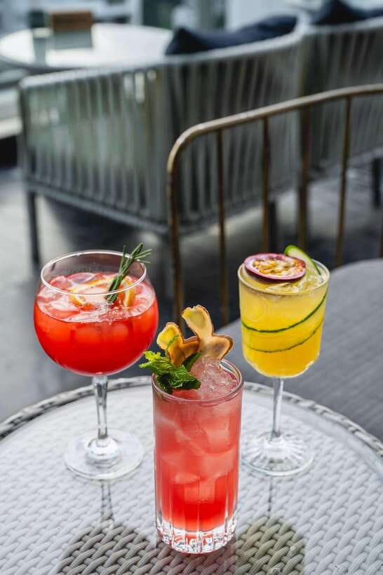 Bangkok: Sky on 20 Rooftop Bar With Free Flow Drinks - Food, cocktails, wine, and the package value