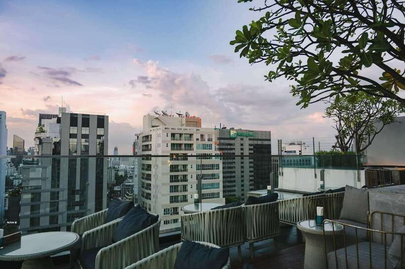 Bangkok: Sky on 20 Rooftop Bar With Free Flow Drinks - Who will enjoy Sky on 20 most