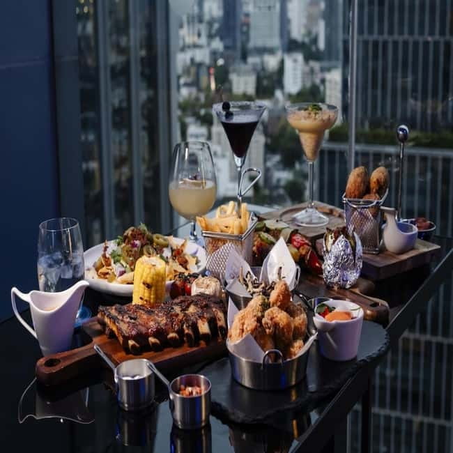 Bangkok: The Vue Bar Rooftop at Mercure Bangkok Sukhumvit 24 - What happens during the 90 minutes