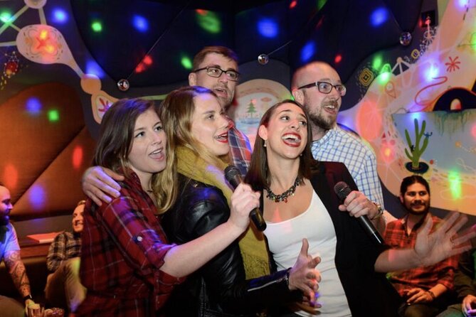 Bar Crawl Benidorm: 4 Venues 1 Night Including Karaoke & Drinks - A 9 pm start at Camden Town