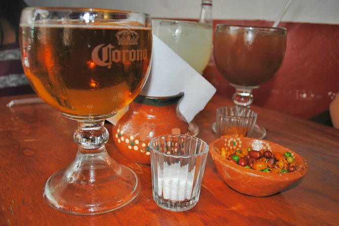 Bar Crawl in Guadalajara downtown - Los Dos Templos and Guadalajara’s fractured past