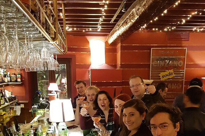 Bar Hopping in Milan - What the guides add to the night