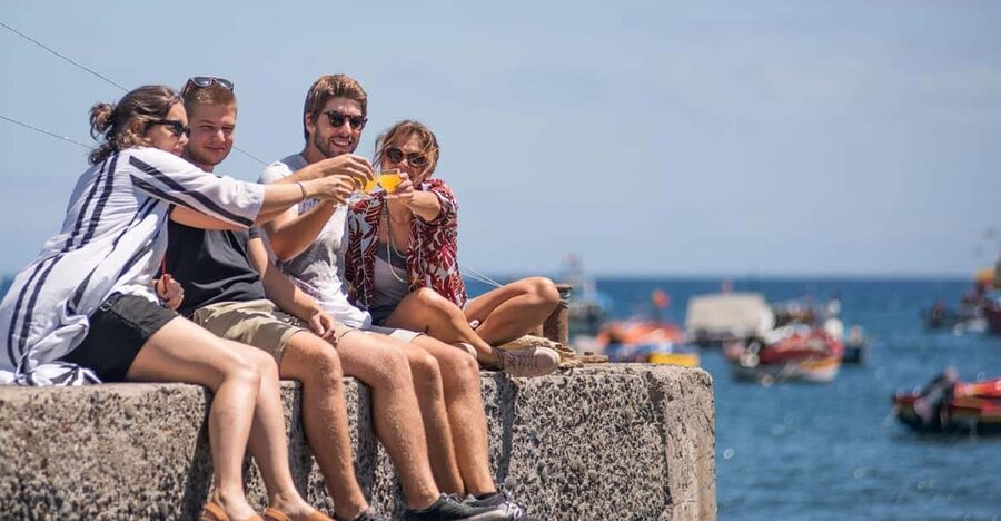 Bar hopping & Poncha Workshop in Funchal - Six drinks, one walk through Funchal