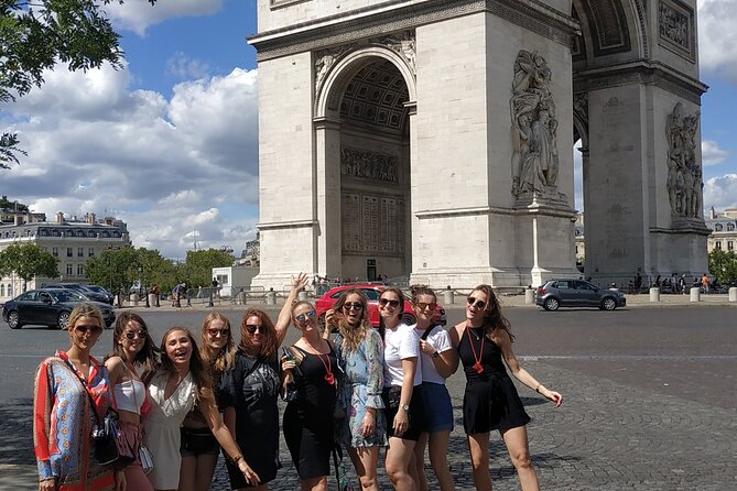 Beer Bike Bar Tour - The Champs-Elysees from a moving seat