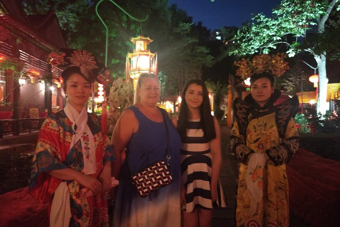 Beijing Imperial Dining Experience at Bai Jia Da Yuan Restaurant with Houhai Lake Bar Tour - Beijing after dark, from the Bird’s Nest to Houhai