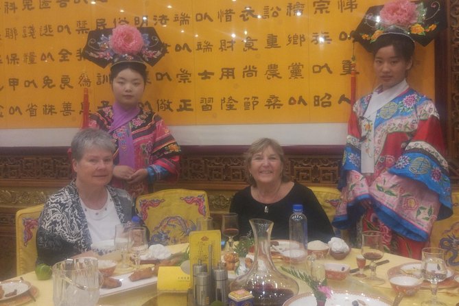 Beijing Imperial Dining Experience at Bai Jia Da Yuan Restaurant with Houhai Lake Bar Tour - What the $268 price really buys